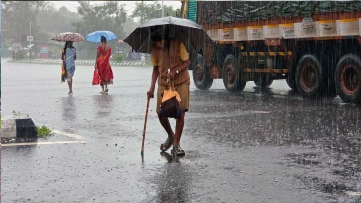 Monsoon Updates Southwest Monsoon Sets Foot In Kerala, Advances Into